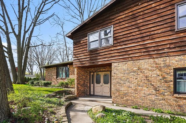 1510 Greenview Avenue, Portage, MI 49024