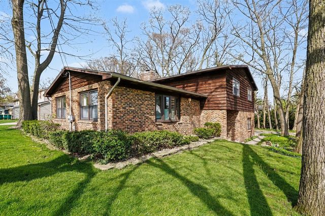 1510 Greenview Avenue, Portage, MI 49024