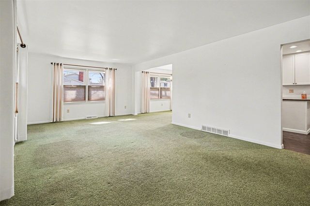 1510 Greenview Avenue, Portage, MI 49024