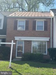 840 AZALEA DR #18, Rockville, MD 20850