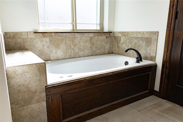 1786 Doc Bar Avenue, Blanchard, OK 73010