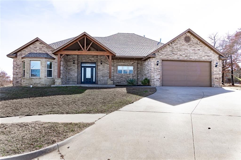 1786 Doc Bar Avenue, Blanchard, OK 73010