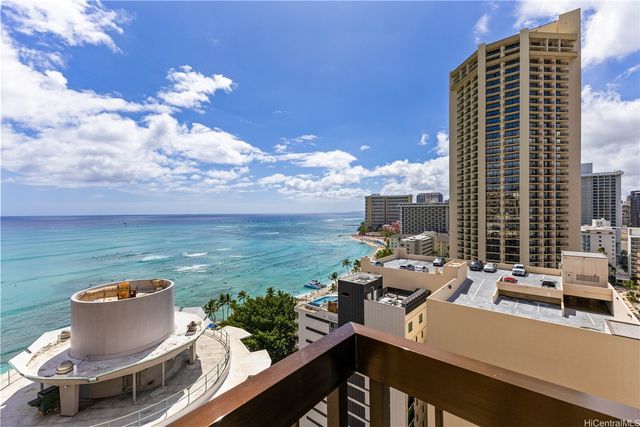2470 Kalakaua Avenue 2004, Honolulu, HI 96815