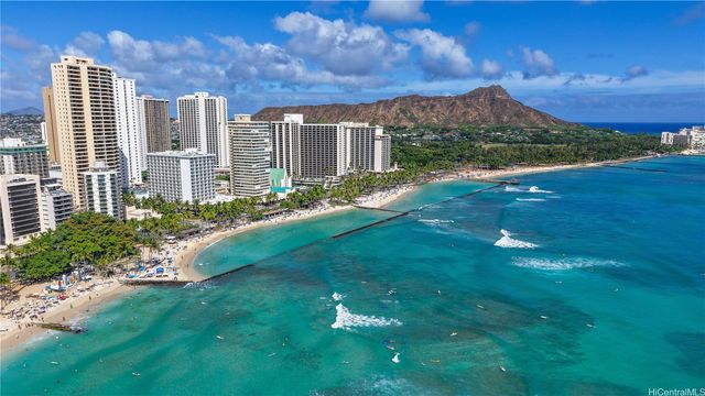 2470 Kalakaua Avenue 2004, Honolulu, HI 96815