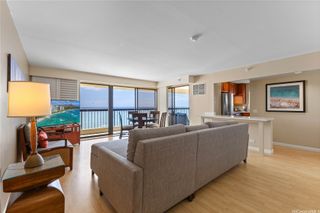 2470 Kalakaua Avenue 2004, Honolulu, HI 96815