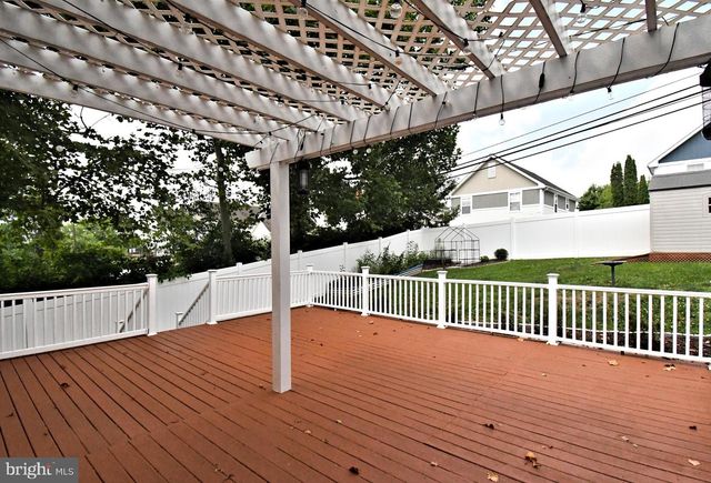 38 A MONTCLAIR AVE, Coatesville, PA 19320