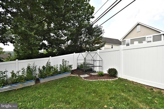 38 A MONTCLAIR AVE, Coatesville, PA 19320