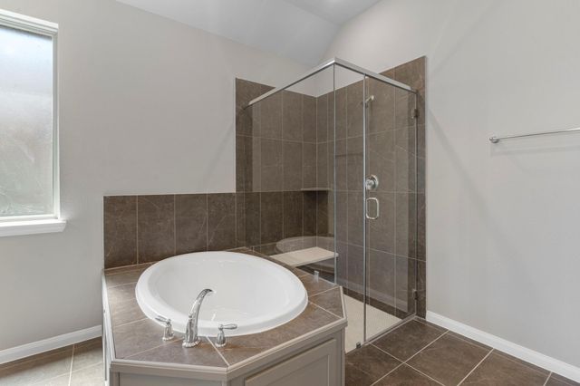 2414 Gleaming Pear Drive, Manvel, TX 77578