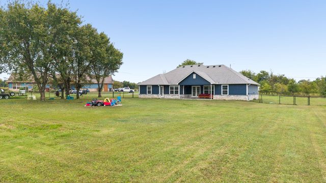 27241 21st Street, Catoosa, OK 74015