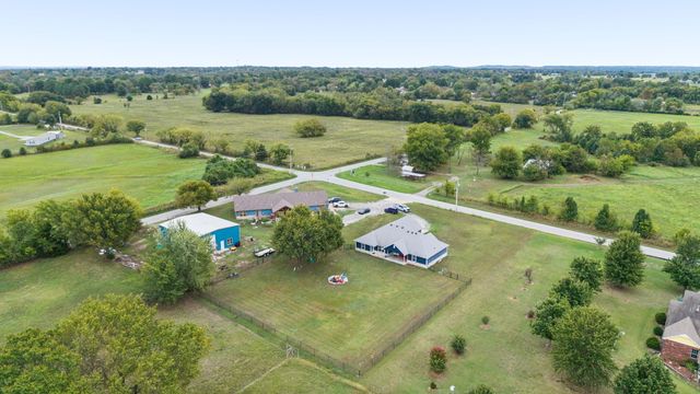 27241 21st Street, Catoosa, OK 74015