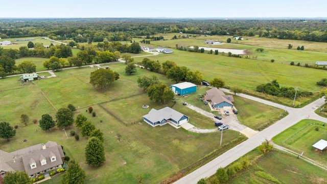 27241 21st Street, Catoosa, OK 74015