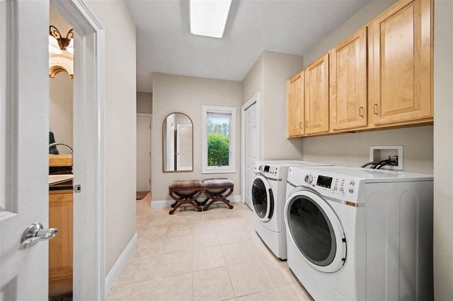 1835 Brookview Drive, Saline, MI 48176