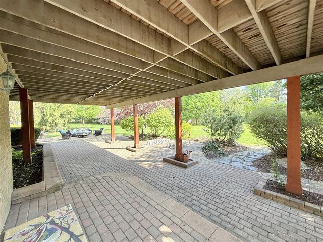 1835 Brookview Drive, Saline, MI 48176
