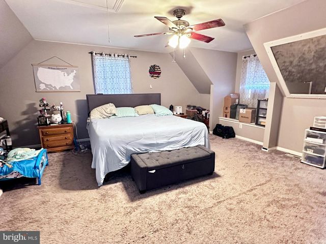 212 N VINE ST, Clayton, NJ 08312