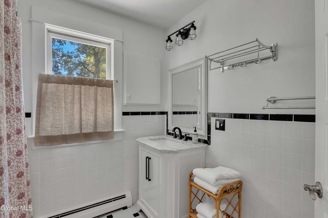 40 Grant Avenue, Glens Falls, NY 12801