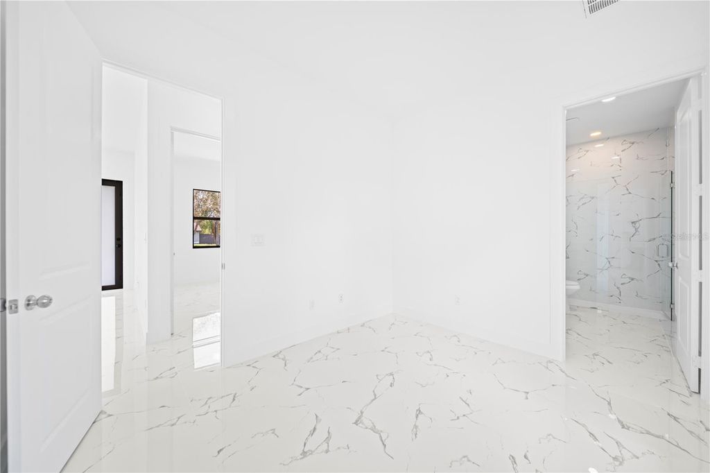 Image 9 of property listing at 326 LOUIS AVENUE, Lehigh Acres, FL 33936