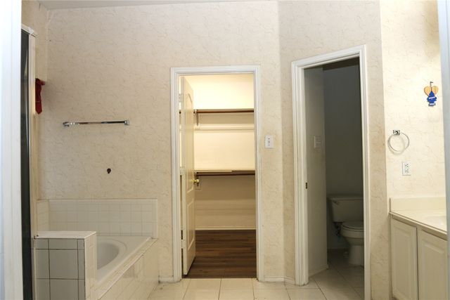 4710 Lincolnshire Drive, Grand Prairie, TX 75052