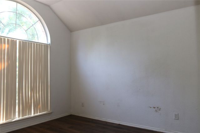4710 Lincolnshire Drive, Grand Prairie, TX 75052
