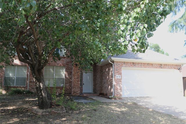 4710 Lincolnshire Drive, Grand Prairie, TX 75052