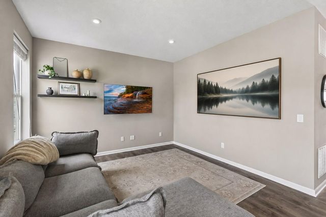 18398 Glenbridge Avenue, Lakeville, MN 55044