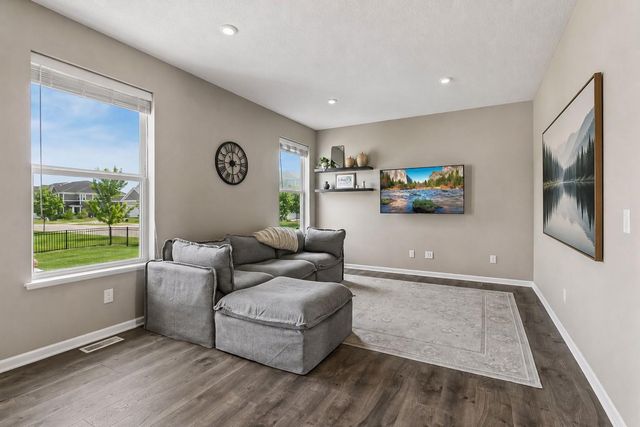 18398 Glenbridge Avenue, Lakeville, MN 55044
