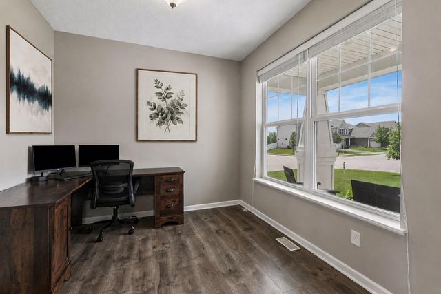 18398 Glenbridge Avenue, Lakeville, MN 55044