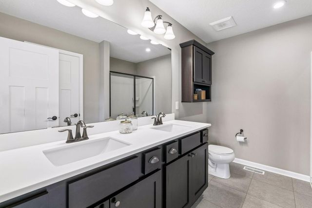 18398 Glenbridge Avenue, Lakeville, MN 55044