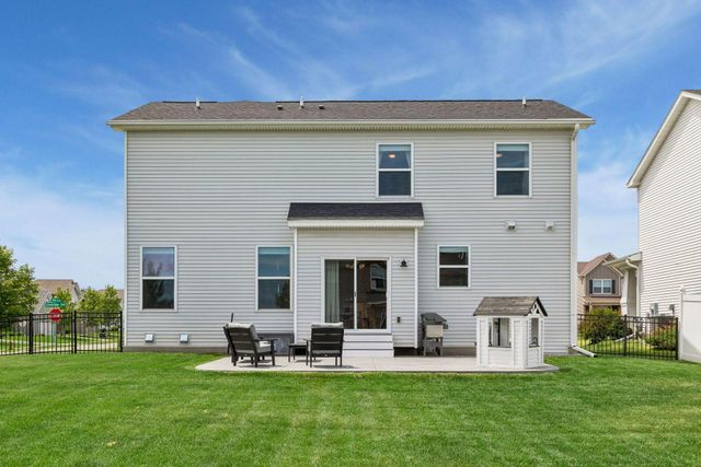 18398 Glenbridge Avenue, Lakeville, MN 55044