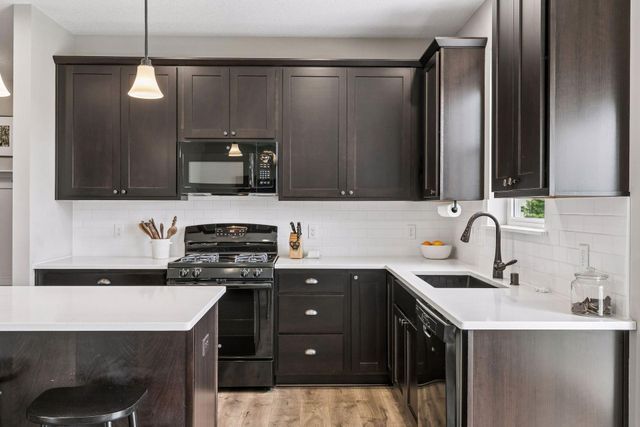 18398 Glenbridge Avenue, Lakeville, MN 55044