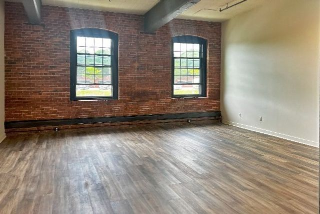 45 High St 04, North Andover, MA 01845