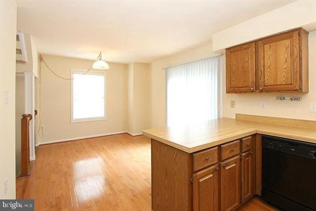 11956 SENTINEL POINT CT, Reston, VA 20191