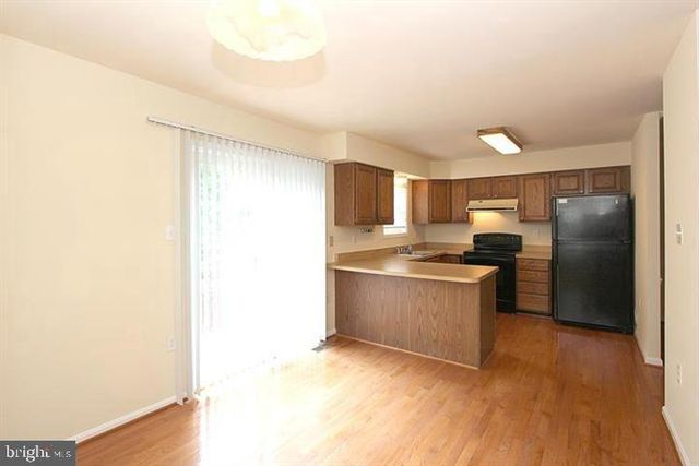 11956 SENTINEL POINT CT, Reston, VA 20191