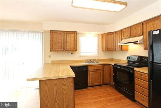 11956 SENTINEL POINT CT, Reston, VA 20191