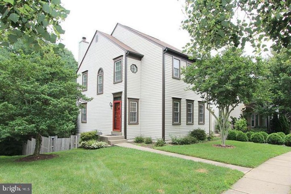 11956 SENTINEL POINT CT, Reston, VA 20191