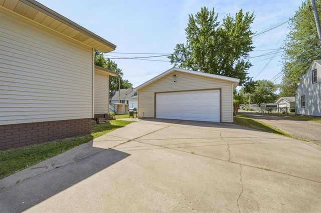109 W Greenville Street, Chippewa Falls, WI 54729