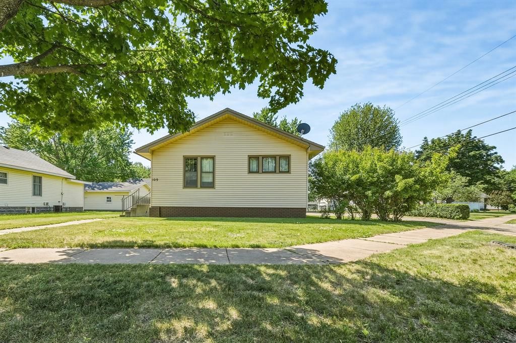 109 W Greenville Street, Chippewa Falls, WI 54729