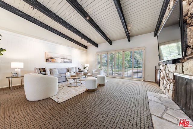 12324 Kenny Drive, Granada Hills (los Angeles), CA 91344