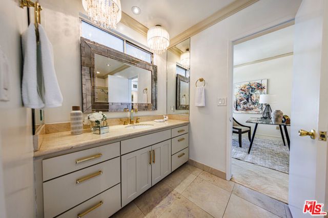 12324 Kenny Drive, Granada Hills (los Angeles), CA 91344