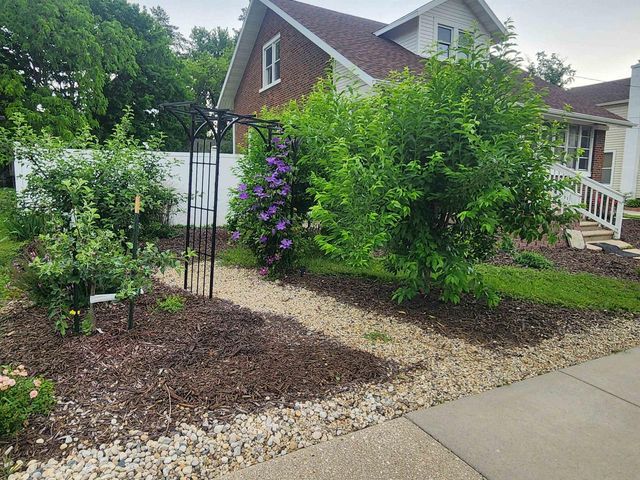 508 W Rollin Street, Edgerton, WI 53534