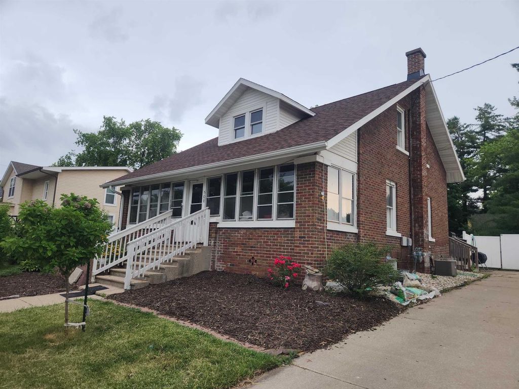 508 W Rollin Street, Edgerton, WI 53534