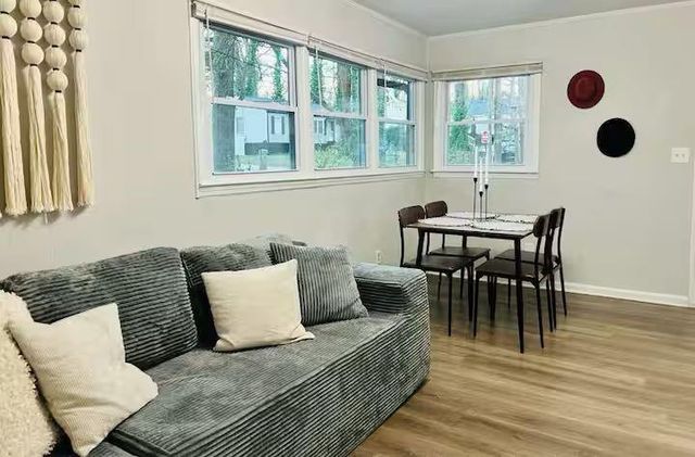 3132 Forrest Hills Drive, Atlanta, GA 30354