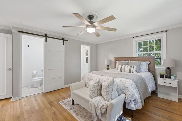 17 Sunset Circle, Bettendorf, IA 52722