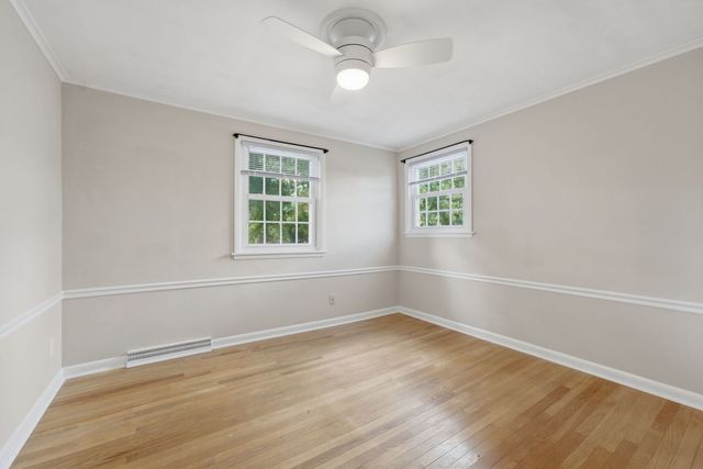 17 Sunset Circle, Bettendorf, IA 52722