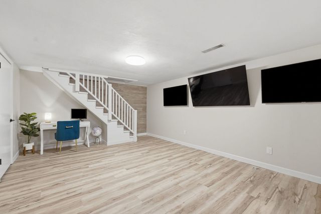 17 Sunset Circle, Bettendorf, IA 52722