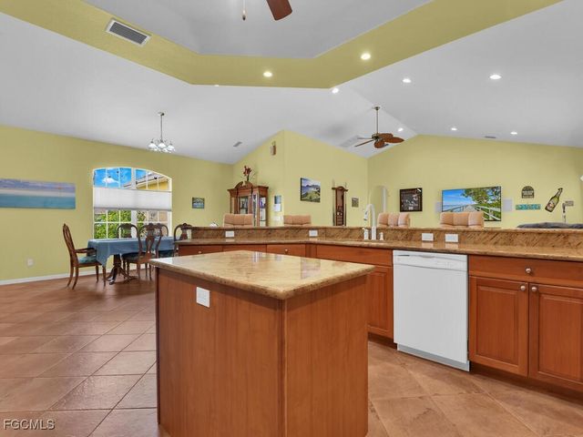 2922 NW 19th ST, Cape Coral, FL 33993