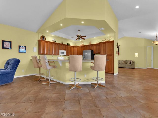 2922 NW 19th ST, Cape Coral, FL 33993