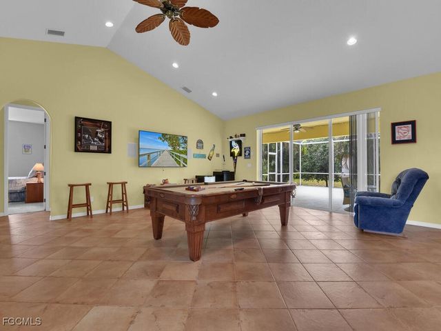 2922 NW 19th ST, Cape Coral, FL 33993