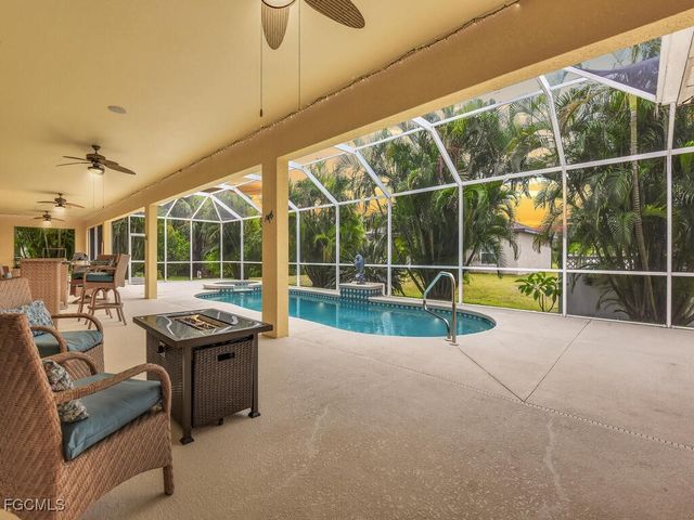 2922 NW 19th ST, Cape Coral, FL 33993
