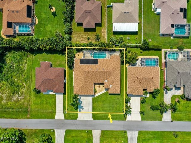 2922 NW 19th ST, Cape Coral, FL 33993