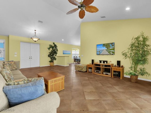 2922 NW 19th ST, Cape Coral, FL 33993